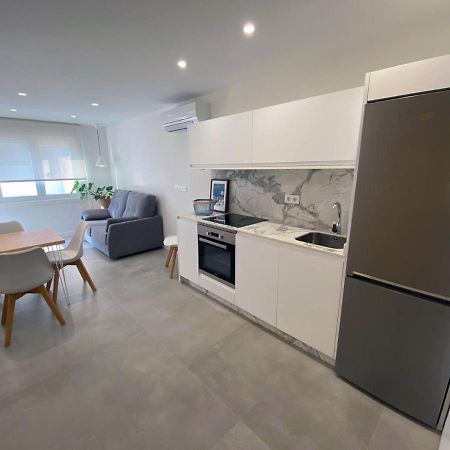 Nigrán Apartamentos Angelito Playa America A מראה חיצוני תמונה