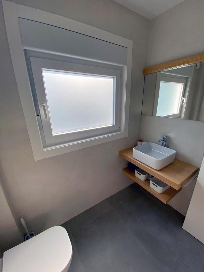 Nigrán Apartamentos Angelito Playa America A מראה חיצוני תמונה